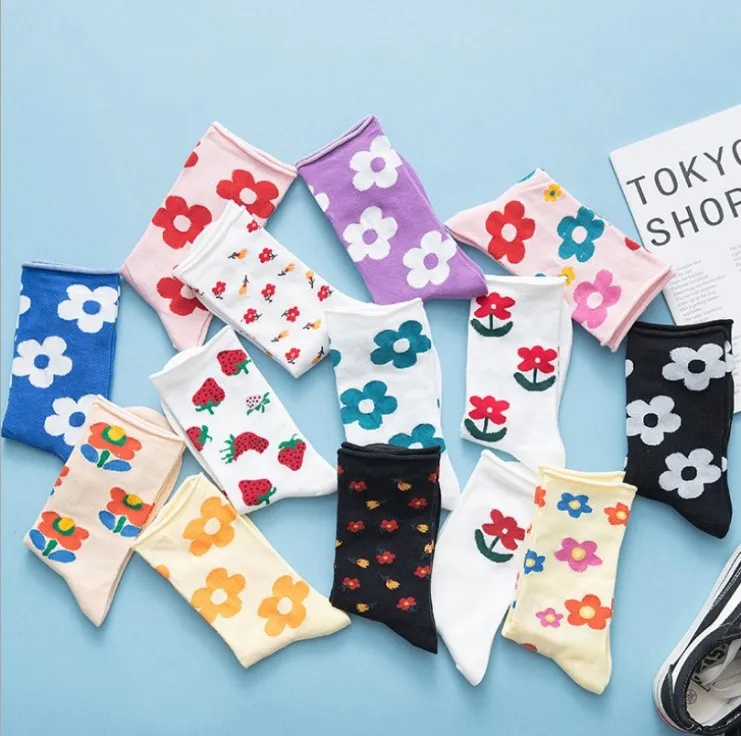 Hyuna Wind Edge Curl Flower Cute Socks for Women Streetwear Skate Harajuku Kawaii  Sport Casual Socks Wholesale Factory