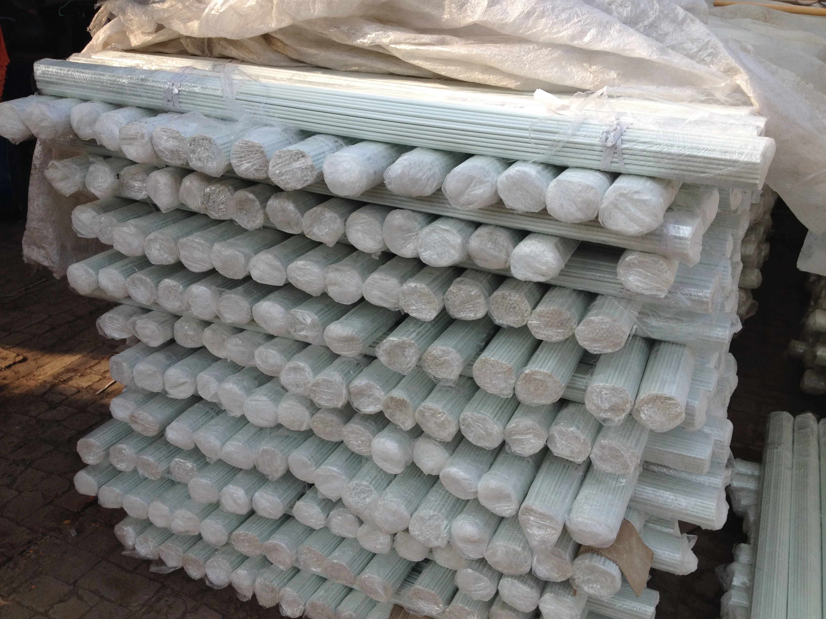 Different color fiberglass rod without screw thread