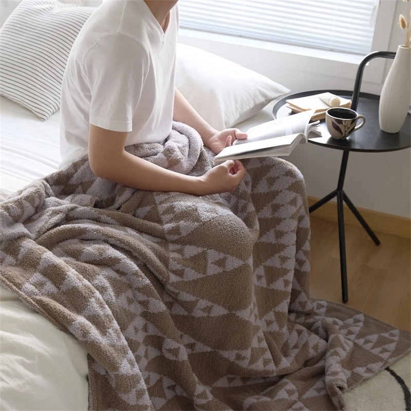 Super Cozy 100%Polyester Jacquard Microfiber Knitted Throw Blanket For Winter And Home Decoration Sofa OEKO-TEX AST factory