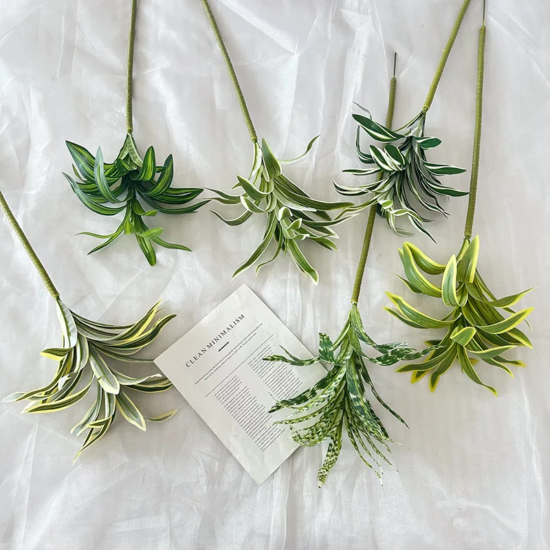 Long-lasting and vibrant wholesale artificial red roses