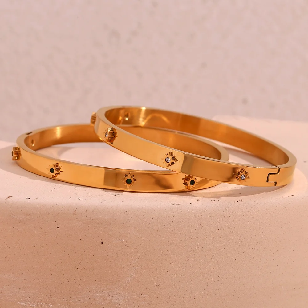 Waterproof Jewelry Pvd Gold Plated Bangles Set Shining Zircon Non