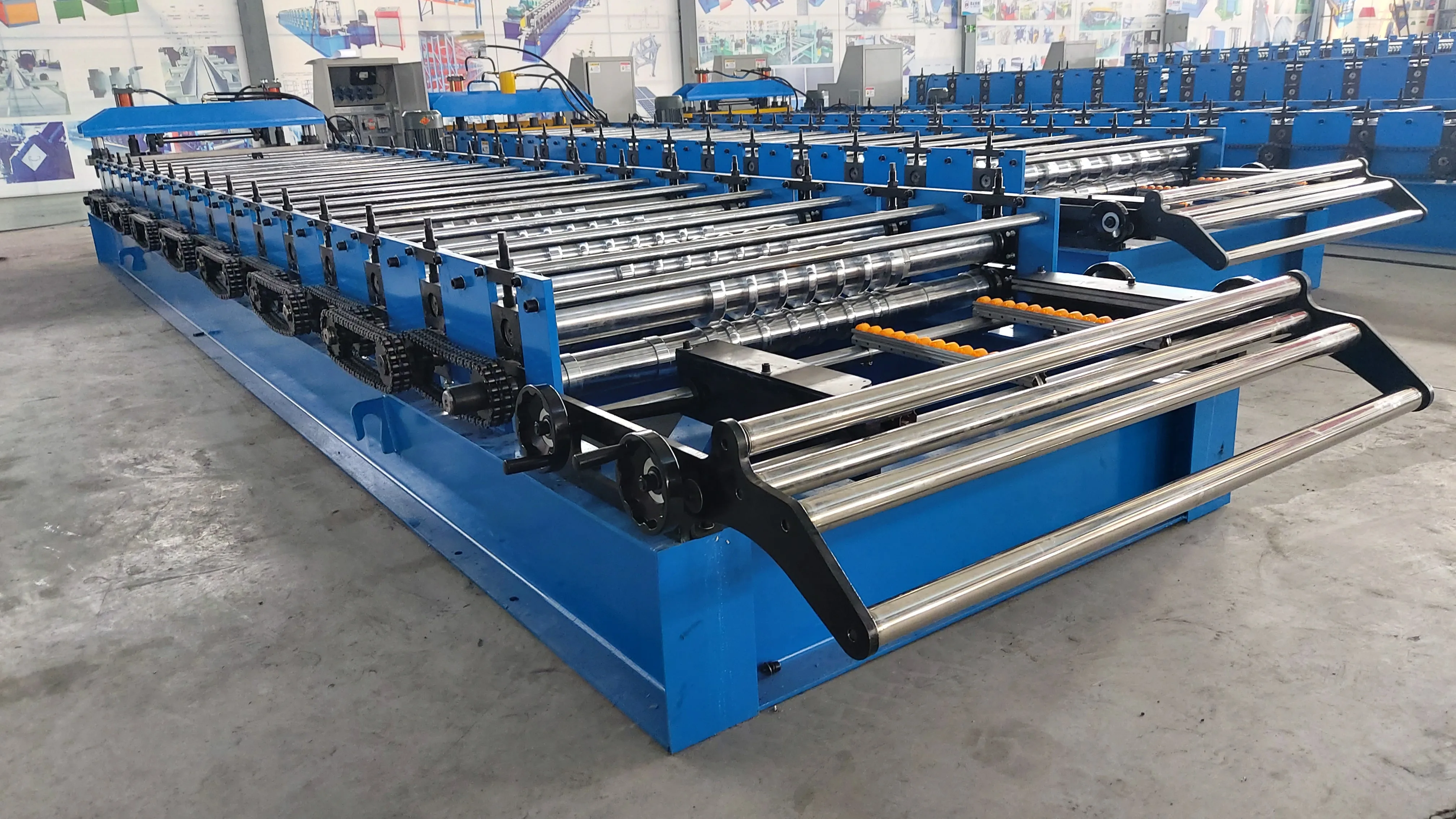 Color steel plate rolling machine metal sheet corrugated roof panel making machine
