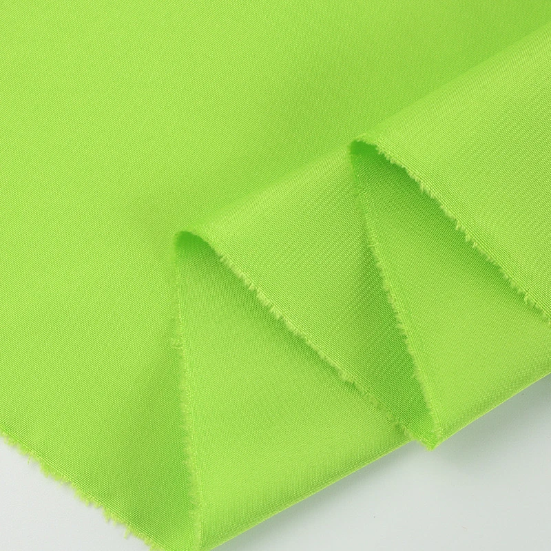 Atmungsaktives, einfarbiges Pongee-Gewebe aus 100 % Polyester 300T für Geschäftskleidung