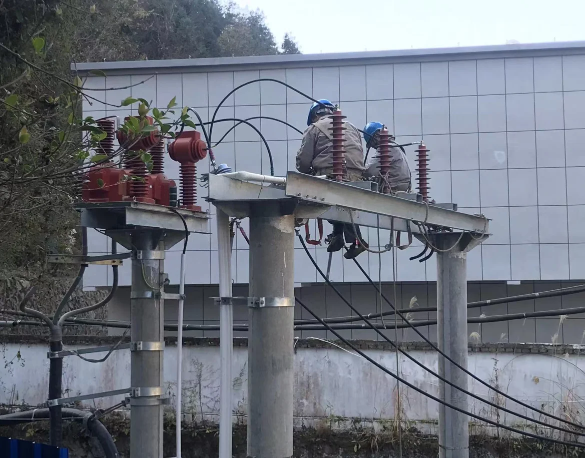 Red Jacket Transformer Directly Sell Red Cast Resin 35KV High Potential Transformer Metering ...