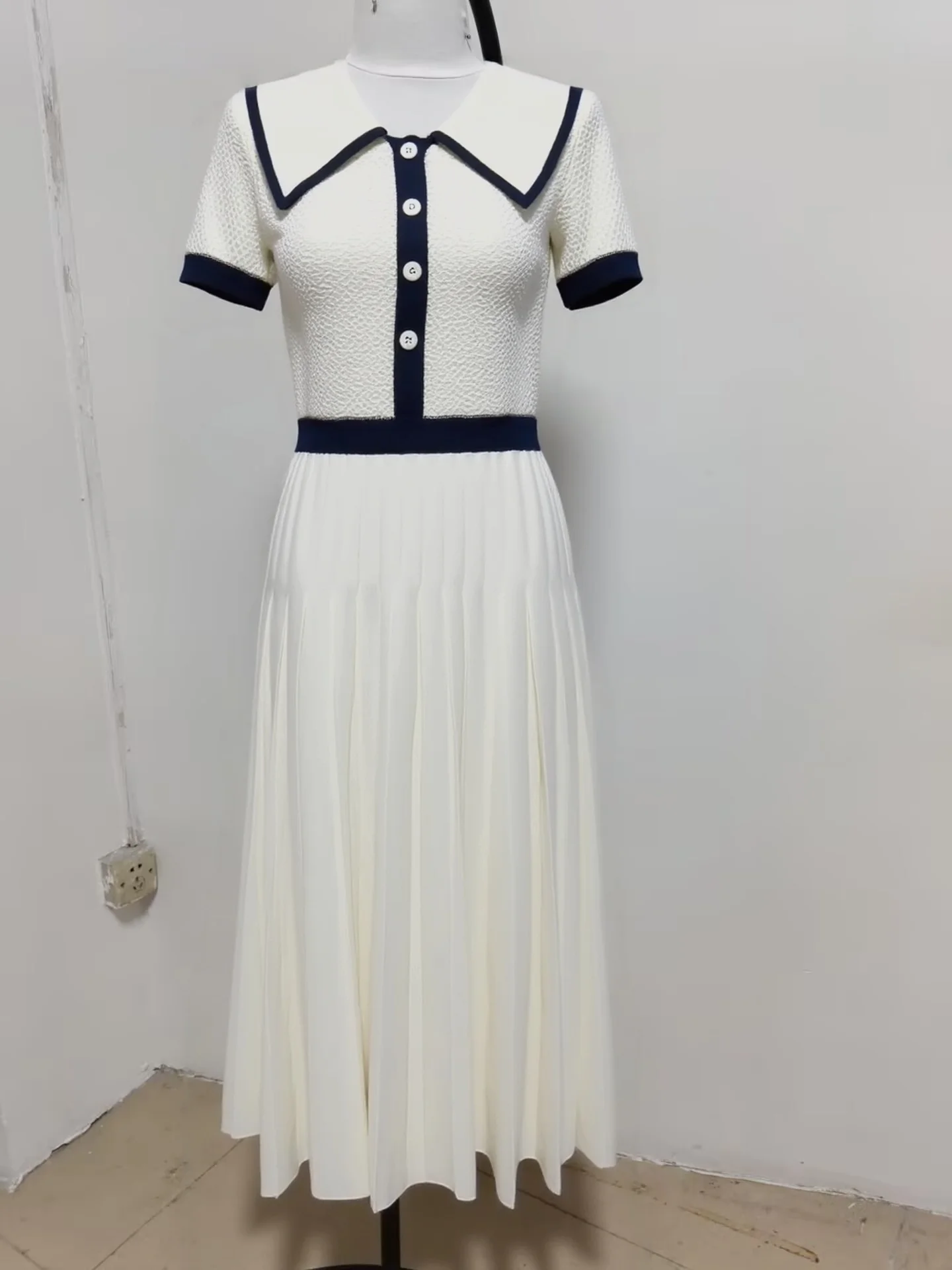 H86e7ae3c83d54f20bfed1066f0cfd55fp