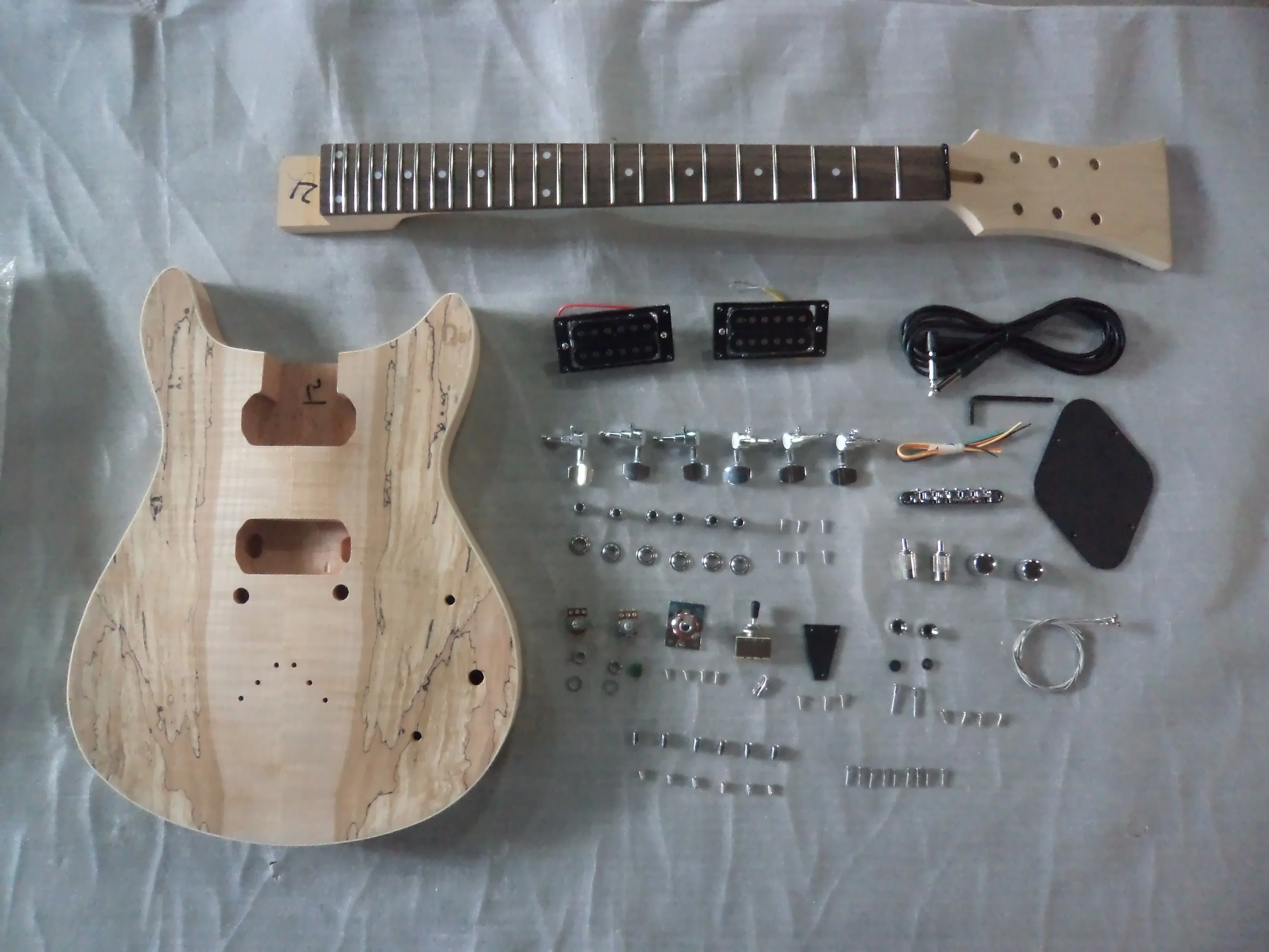 Professional Maple Neck Set In Electric Guitar Made In China Buy
