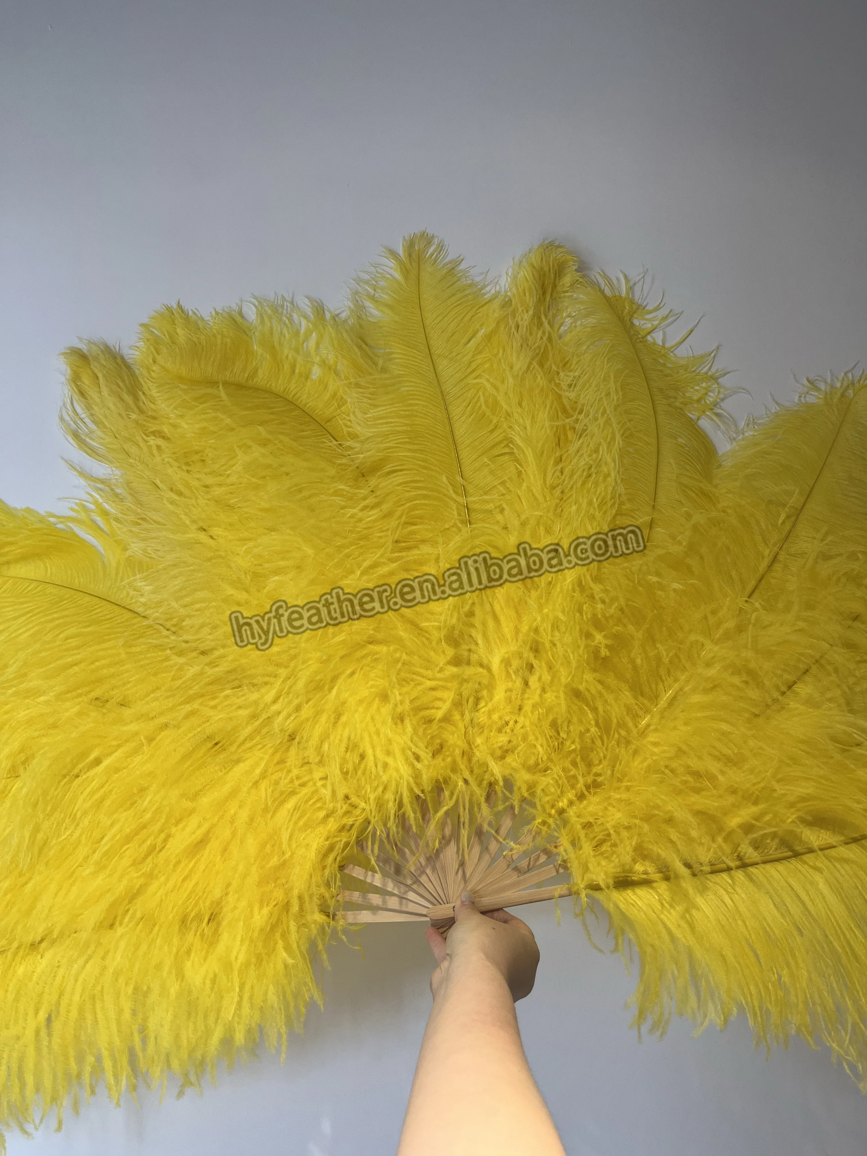 COMING SOON! White Ostrich Feathers - 18 -30 - Prime Femina Plumes