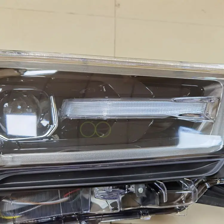 High Quality Rocco LED DRL Headlamp Headlight Assemble for Toyota Hilux 2020 2021