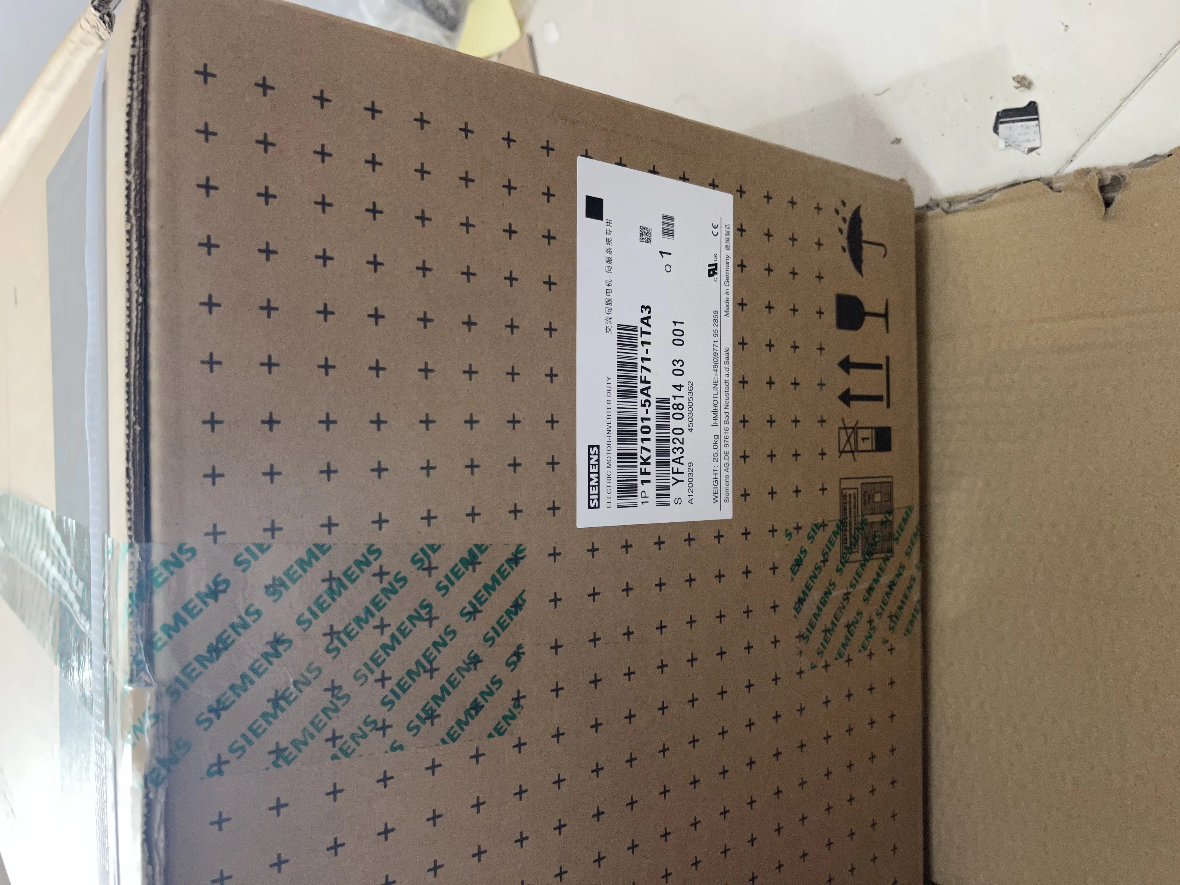 Siemens Electric Motor 1FK7101-5AF71-1TA3