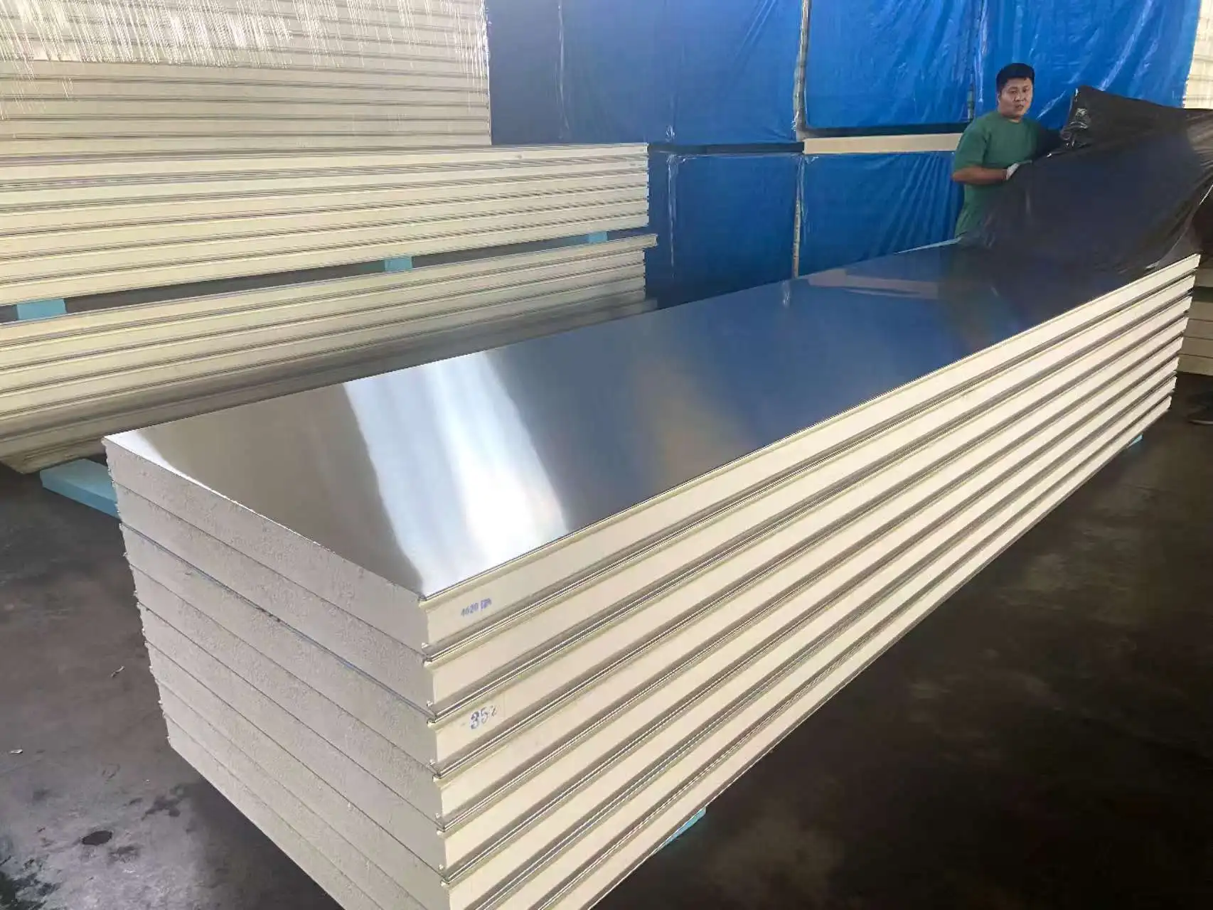 Metal Polyurethane Sandwich Panel, 75mm, 100mm, 120mm, 150mm - detail 18