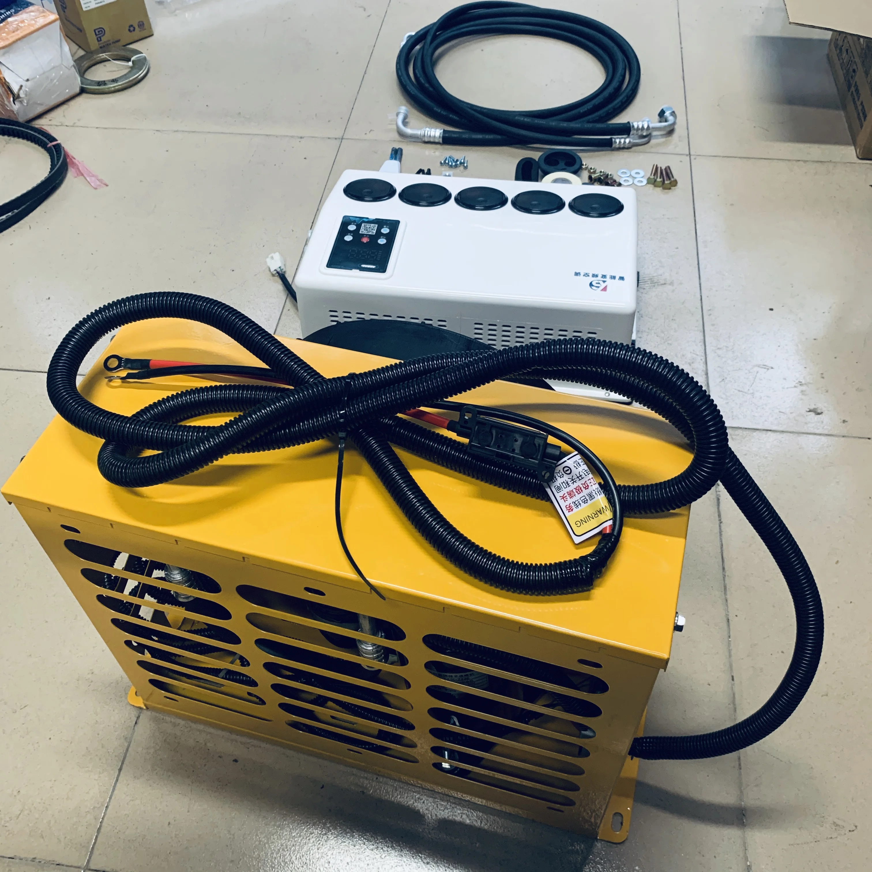 Auto Air Conditioning 12V 24V Electric Truck Air Conditioner for Car Excavator Loader