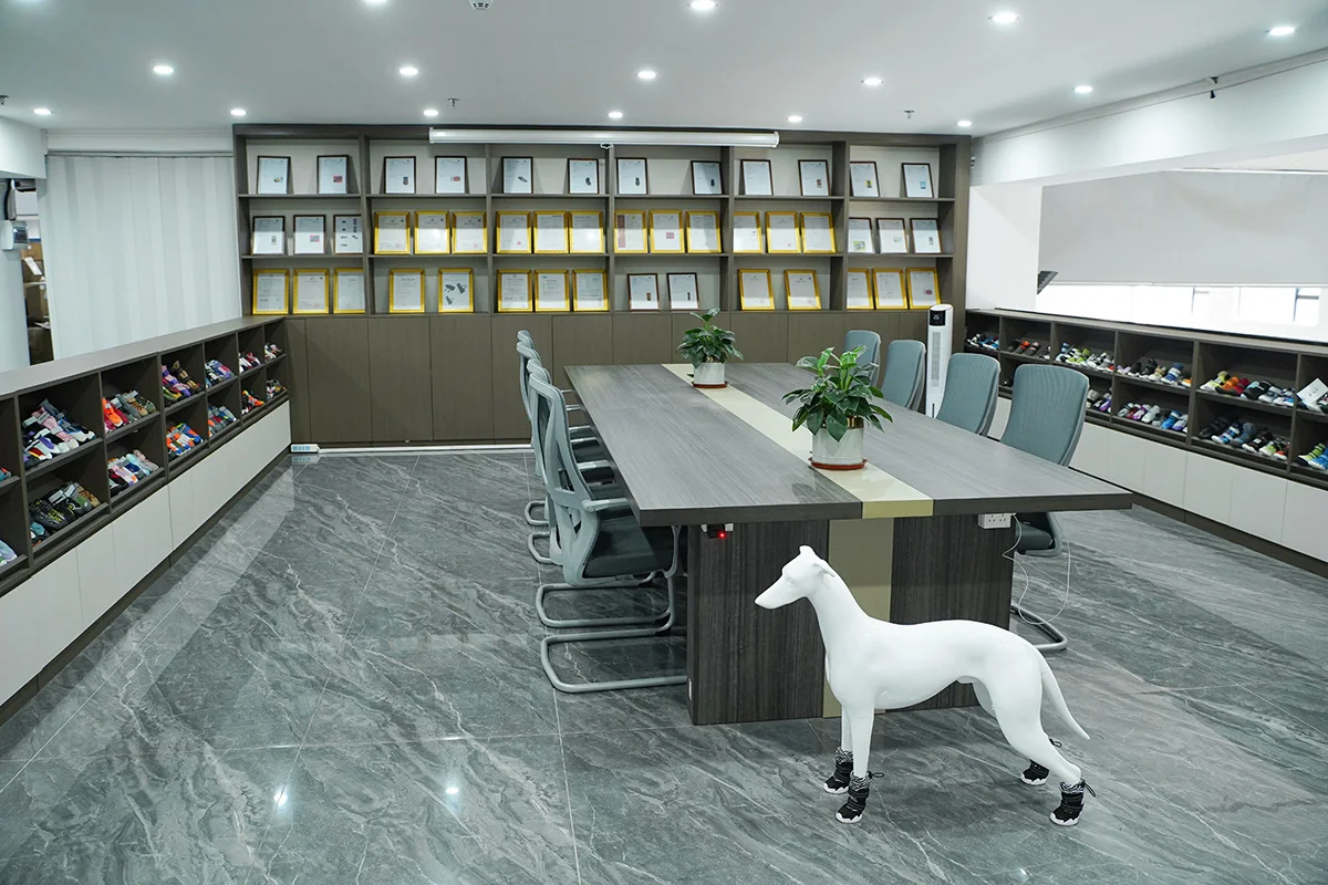 GuangDong Dufan Pet Products Co., Ltd.