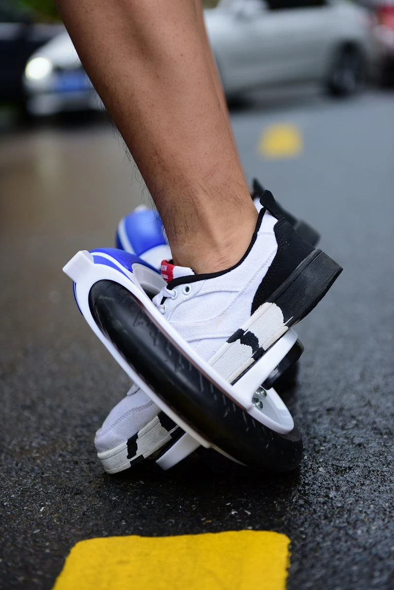 Однотонные колеса для путешествий