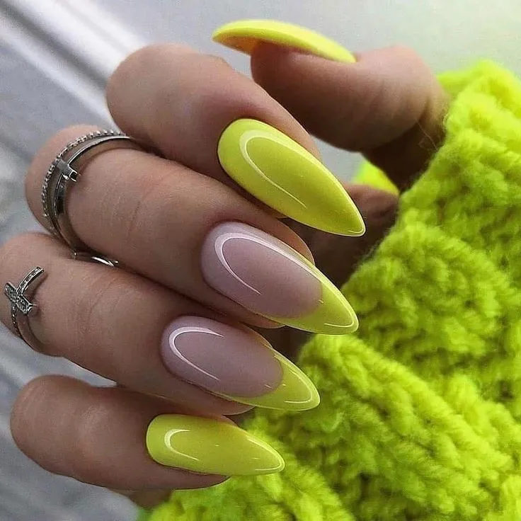 24 Fluorescent Neon Yellow Big Logo Press On False Nails Coffin Stiletto  Square