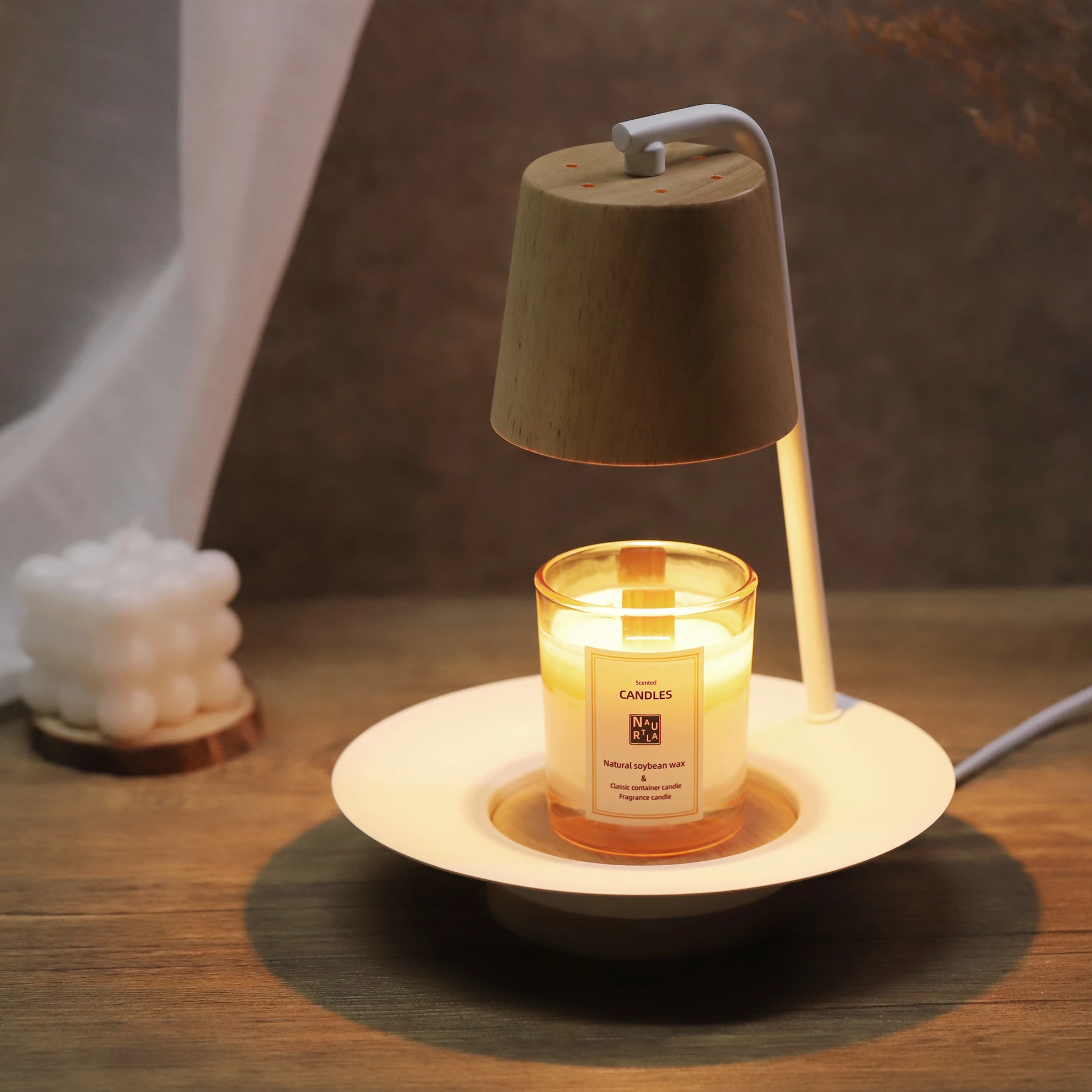 Latest Patent Design Small Table Decor Fragrance Scented Electric Candle Warmer Lamp Customize logo