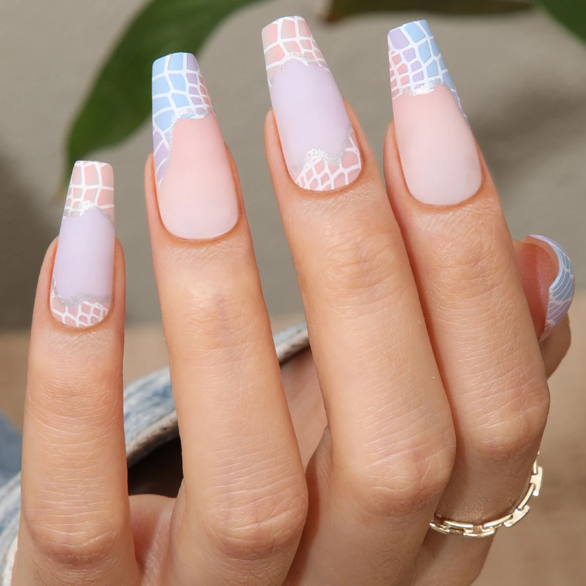 Lameila Factory 24pcs/set Fake Nails Factory Outlet Manicure Set