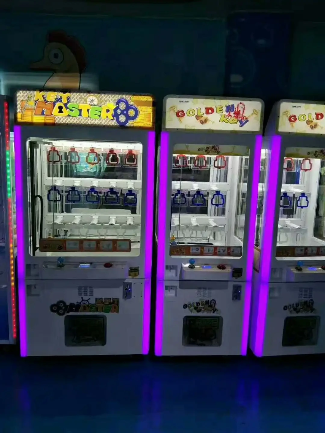 15老虎机钥匙主游戏机钥匙主奖品储物柜街机游戏15老虎机自动售货机投币式钥匙主游戏机| Alibaba.com