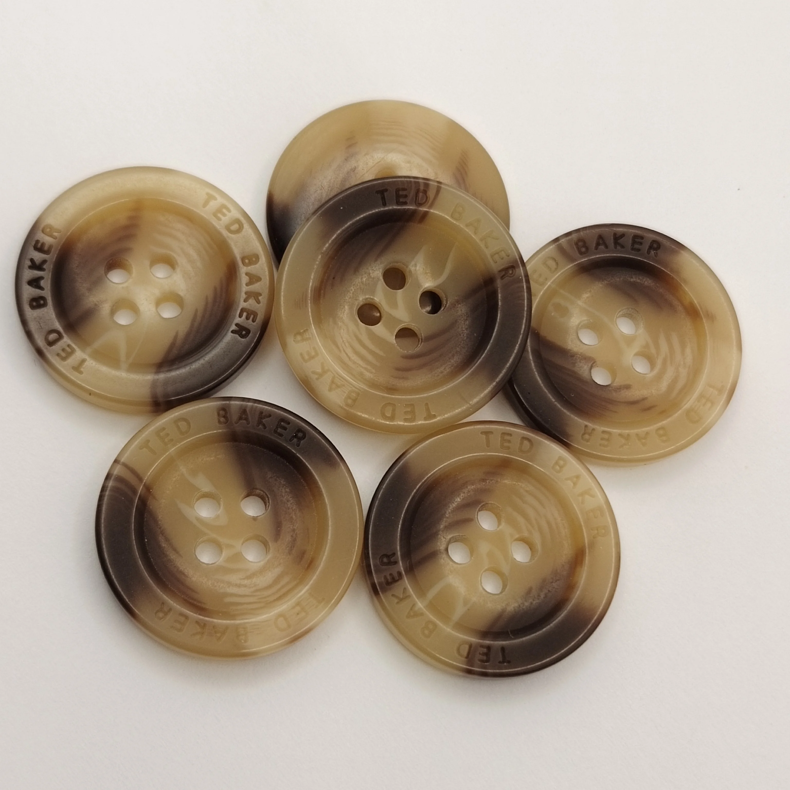 Wholesale Imitate Horn Button Polyester Material Chalk Resin Button Fake Horn Brown Plastic Button