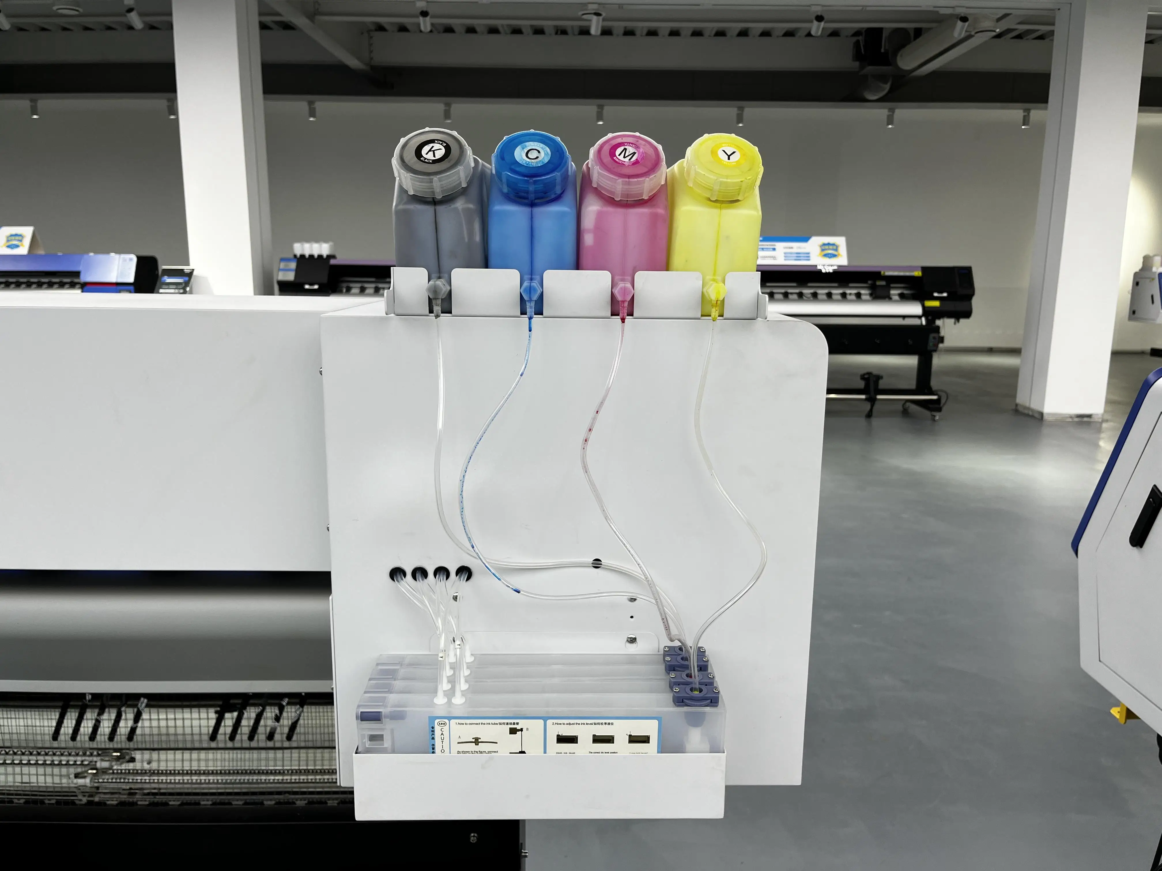 Eco Solvent Printer 6ft 1.8m Tarpaulin Banner Printing 4 Colors CMYK Inkjet Printing Machine Advertisement Material