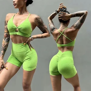 New Sportswear Woman Compressed Gym Workout Sets Women Adjustable Twist Sports Bra and V Back Scrunch Butt Shorts Set