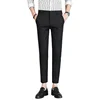 Pantaloni neri