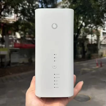Routeur 4G Huawei B818-263 Vodafone GigaCube Blanc, CAT 19, Débit 300 Mbps, Occasion