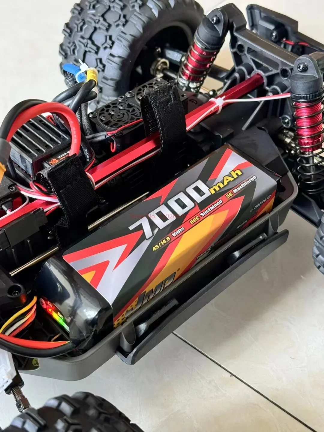 MJX 10208 Brushless RC Car - 1/10 High-Speed Remote Control Truck