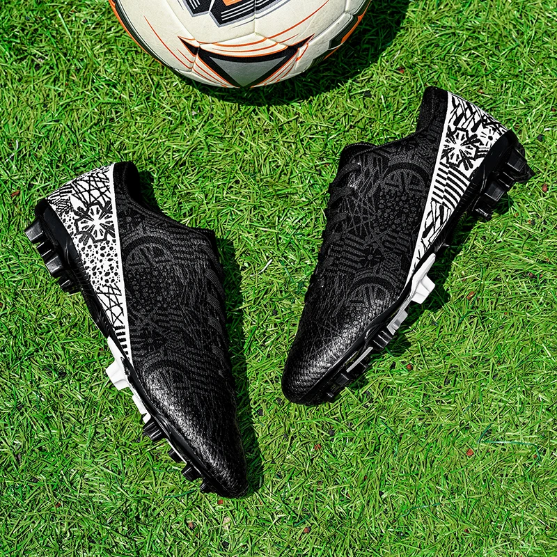 New Low-top Long-spike Football Shoes Rubber Out-sole Effective Anti-slip Football Boots aperçu 5