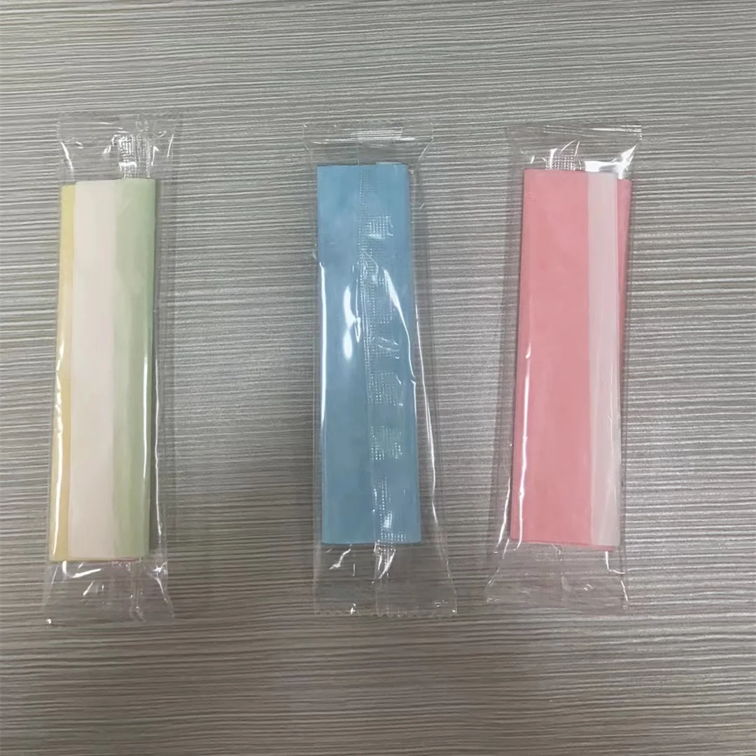 Bulk Custom Private Label Healthy Fruit Roll-Up Carnival Fruit Flavored Snacks Gummy Candy Fruit Roll Ups