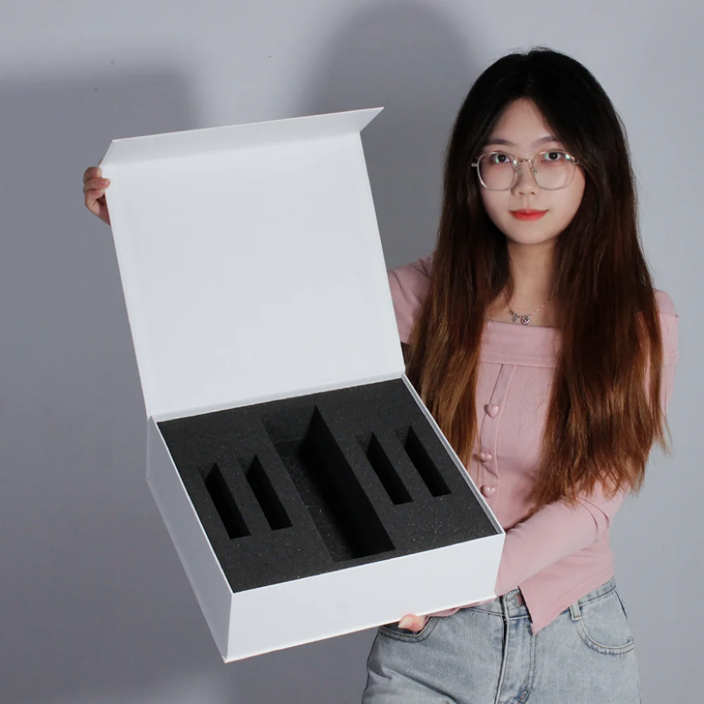 X-RHEA Factory Wholesale Custom Printed Handmade Luxury Rigid Paper Cardboard White Magnetic Closure Gift Box with Foam