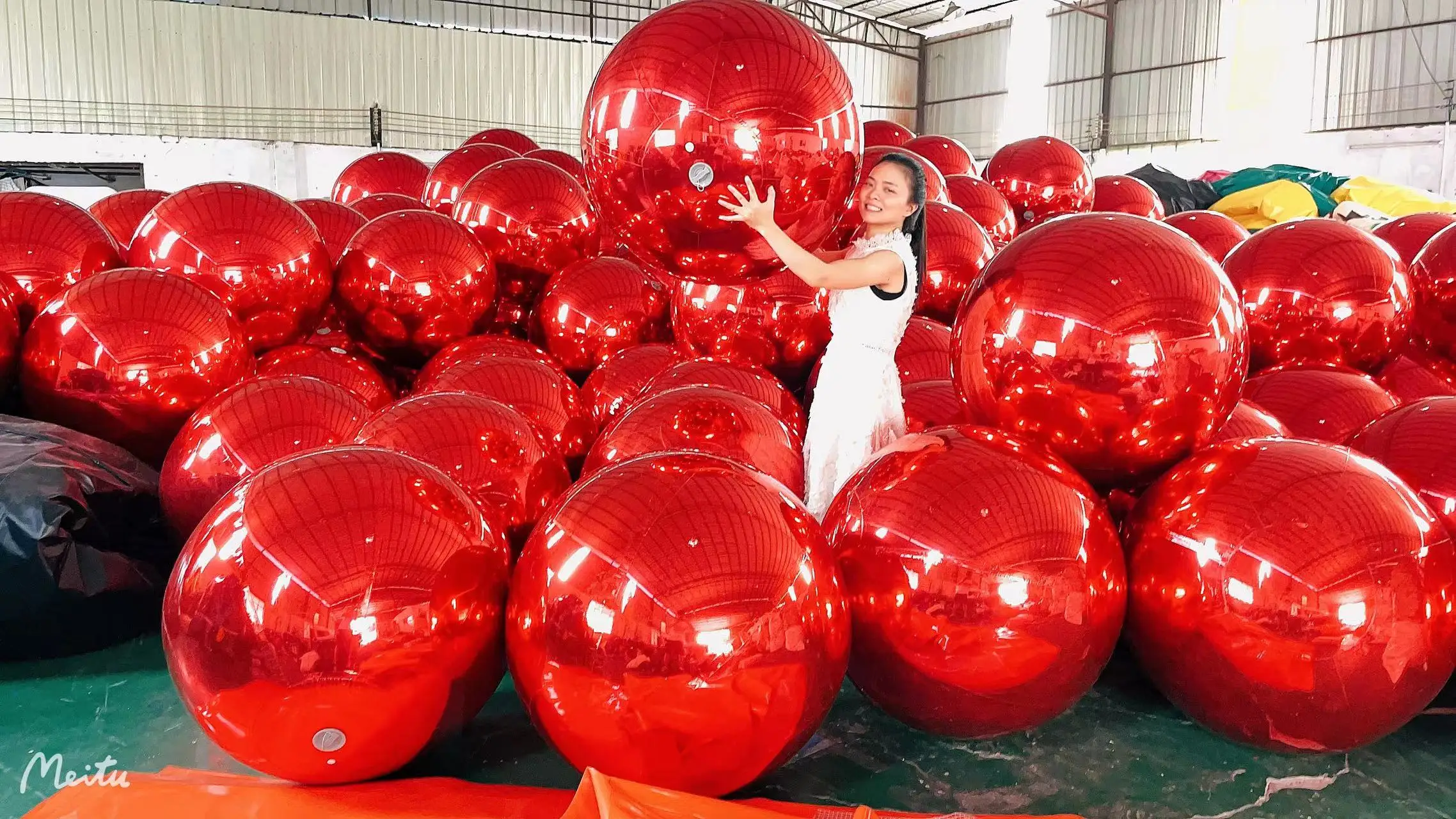 Colorful Mirror Ball 1 Meter Inflatables Ball Balloons Half Sphere ...