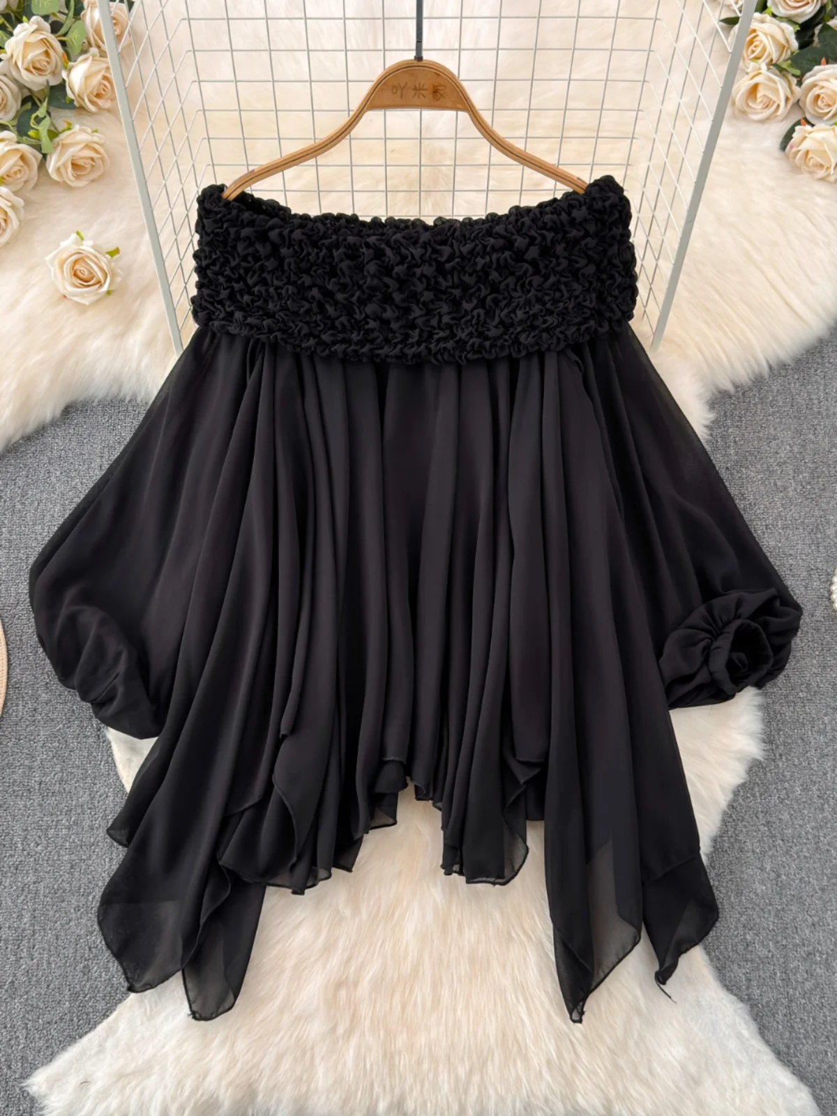 Camisa de gasa irregular con mangas de burbuja francesa y hombros