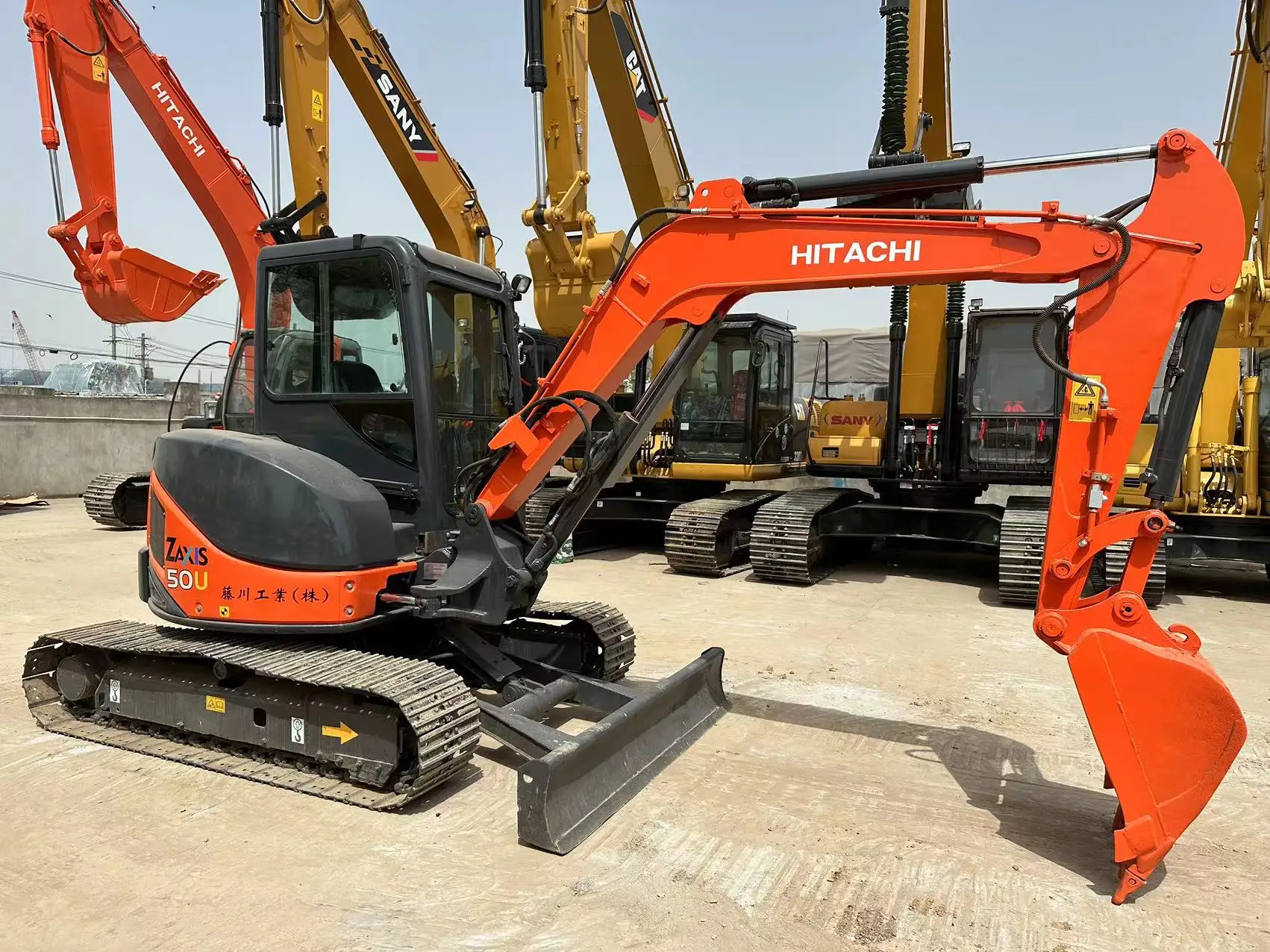 Mini Used Backhoe Excavator Hitachi ZX50U Hydraulic Crawler Backhoe Digger 5ton