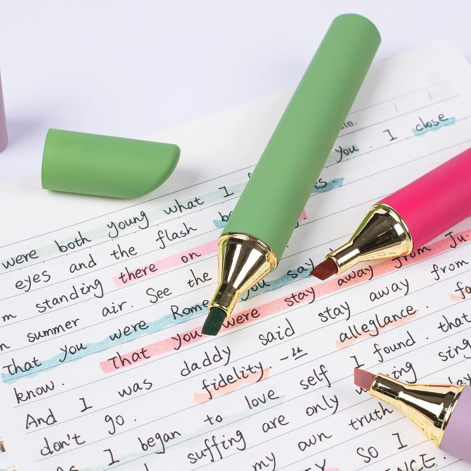 Набор из 12 цветов в ассортименте