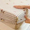 Happy Dream Chasing - Coffee-colored fitted sheet style