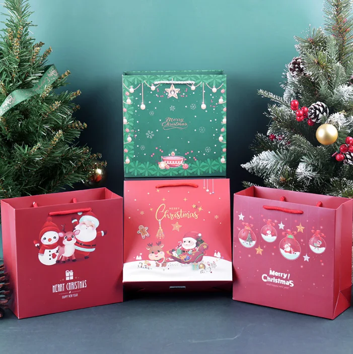 Highend Elegant Christmas Gift Bag Custom Design Boutique Gift Paper