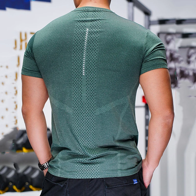Summer Running Gym Men Nylon Spandex Shirt  Tees Elastic Fit Sports Basketball Training Fitness Quick Dry Ice Silk T Shirts