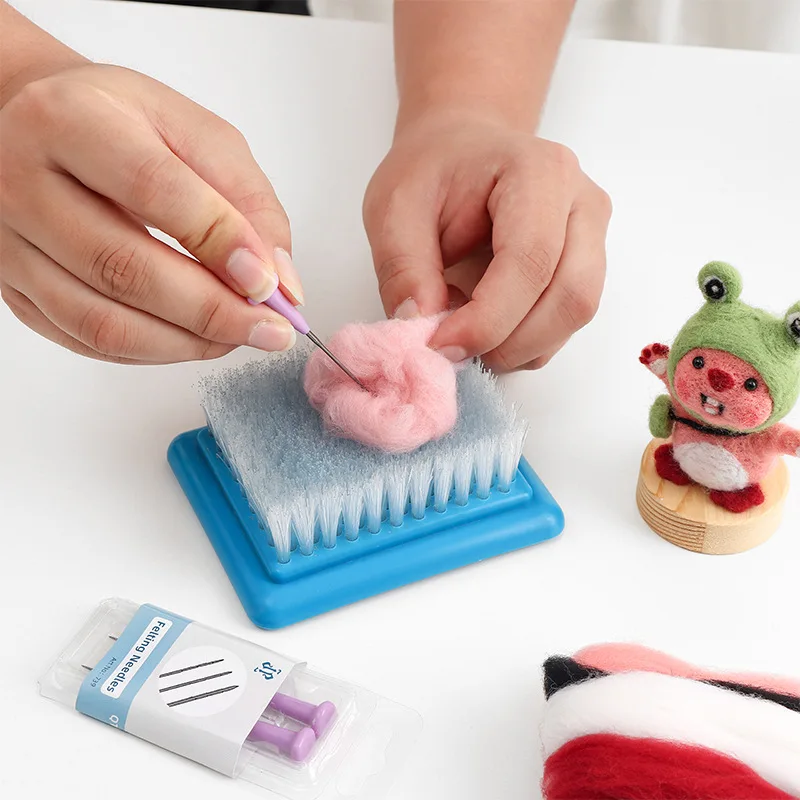 Wool Felting Needle with Comfortable Grip Needle Felting Supply for Beginner Professional Felting Wool Project