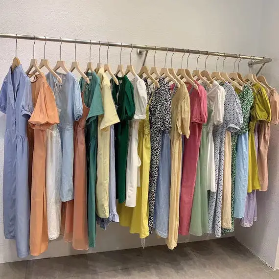 Indumenti Usati Stock Abbigliamento Al Kg Nuovo Vestiti Usati