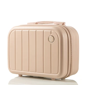 High Quality Women's Floral Letter Cosmetic Bag Beautiful Makeup Case Zipper Closure Custom Portable Business Travel Organizer