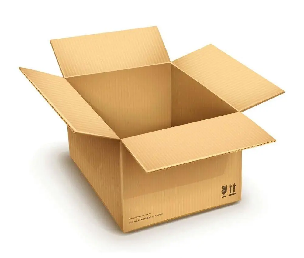 Картонная коробка с посылкой на белом фоне