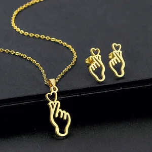 Top Sell Gold Stainless Steel Hip Hop Heart Pendant Bear Necklace Earrings Two Piece Set Party Geometry Shape Women Men Jewelry