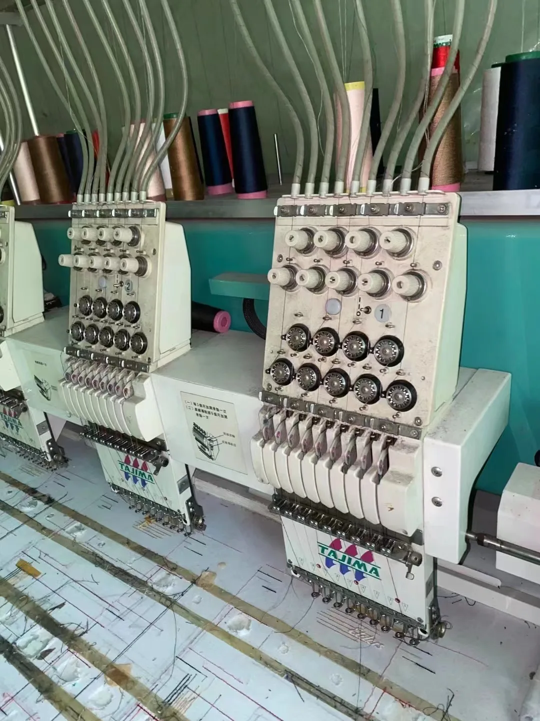Multihead High Quality Computer Embroidery Machine with Single Sequin Device