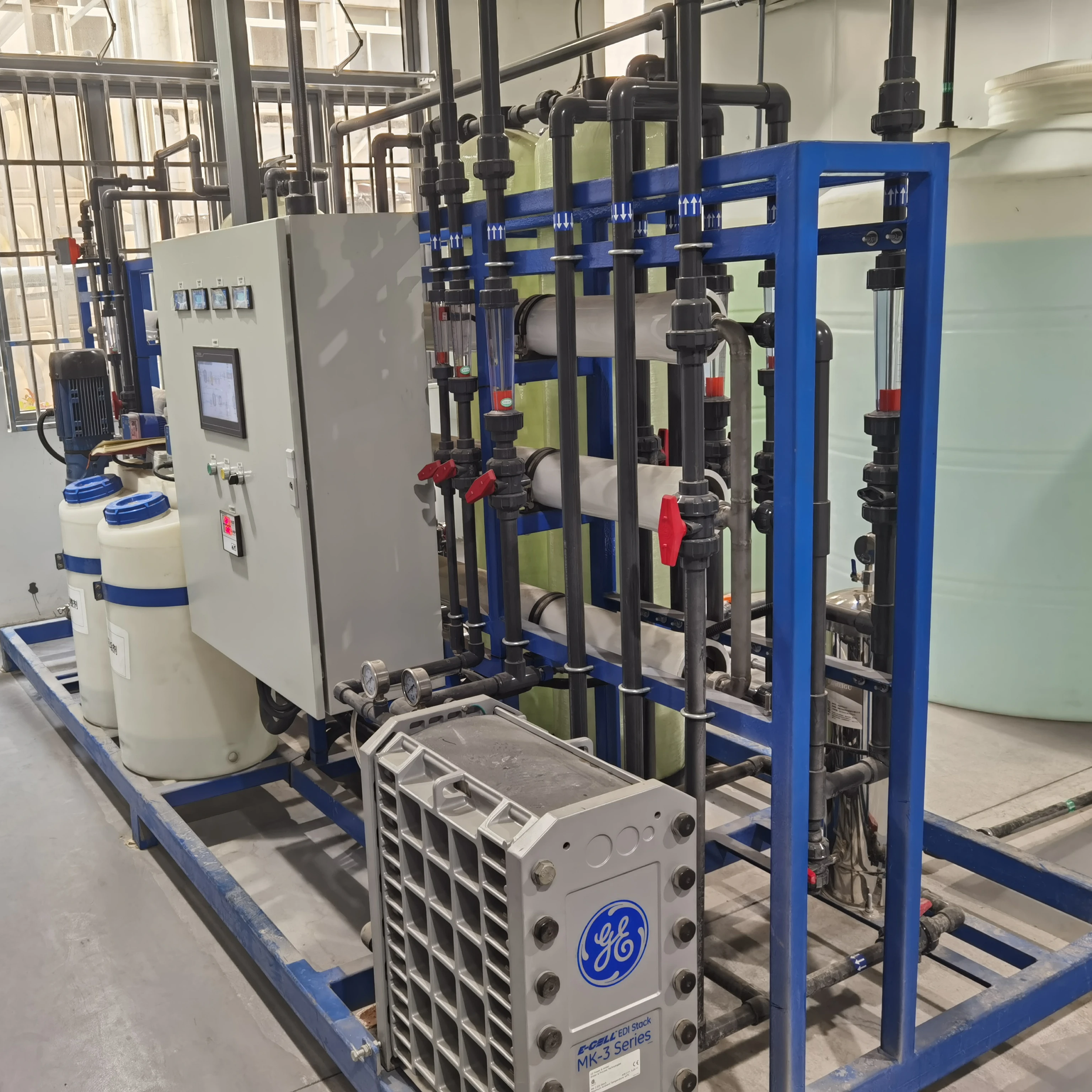 Reverse Osmosis Water Filter System Machine Carbon Resin with Sand Filter Media for Water Purification Storage Farm Industries