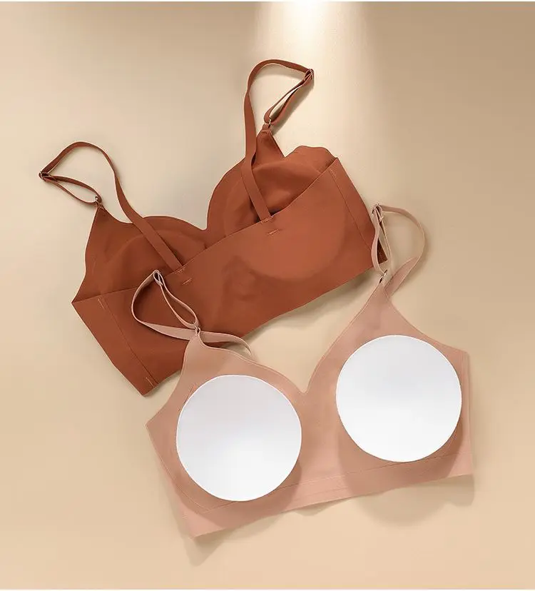Multiple Colors One Piece Seamless Adjustable Shoulder Straps Breathable Wireless Bralette Full Coverage Push up Bra for Women