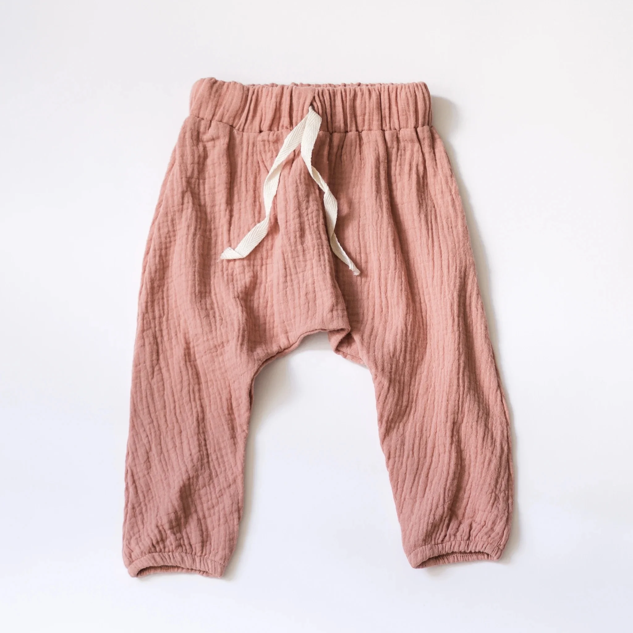 Детские спортивные штаны из органического