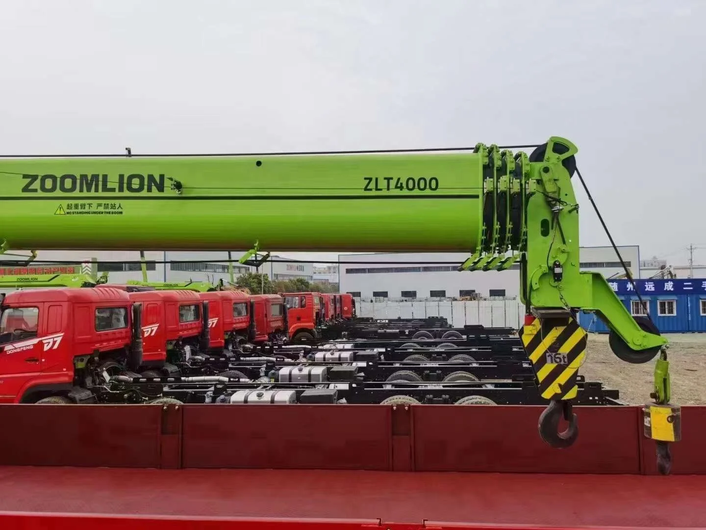 New style Good Price 8X4 30 tons flatbed tow truck mounted crane for sale by China Big Factory (3).jpg