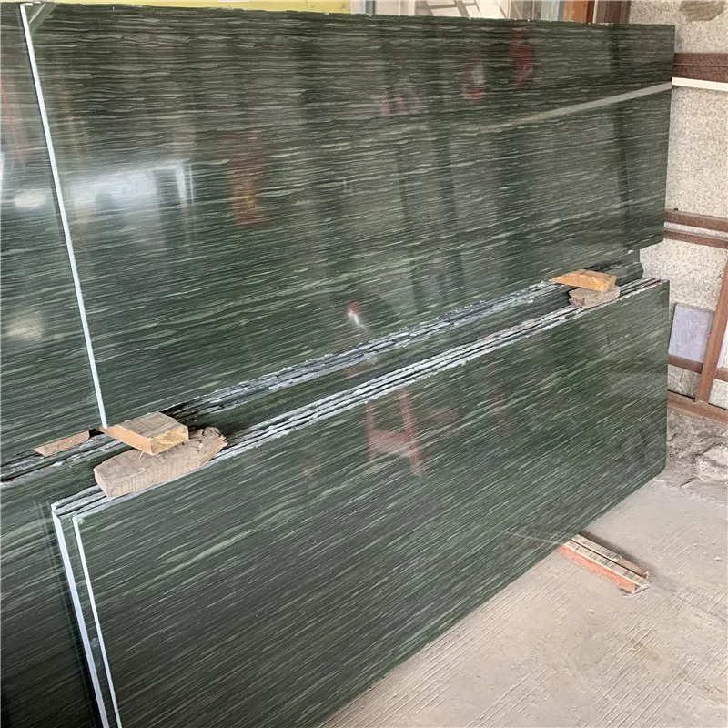 Binnen- en buitentegel voor wanden en vloeren met houtnerfdesign in groene graniet voor binnenlandse vloerbedekking en decoratieve toepassingen