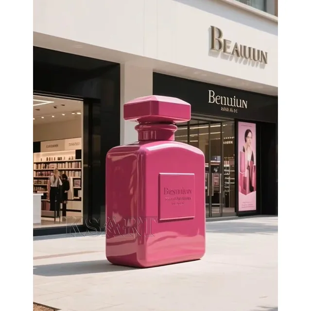 Production of Large-scale Fiberglass Plastic  Perfume Bottle Sculptures As Commercial Display Props