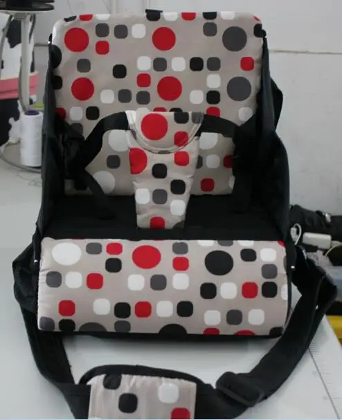 .Unique design is portable, strong and stable baby booster seat bag